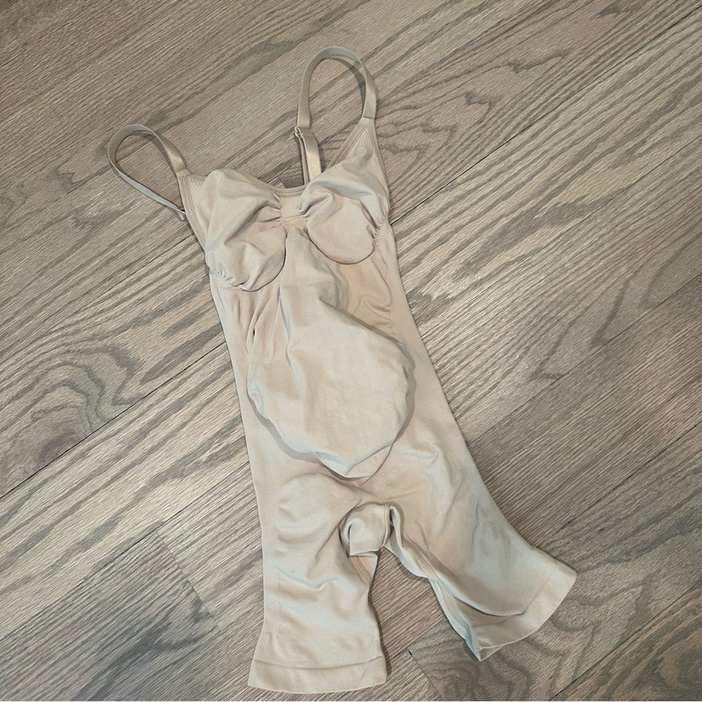 Skims Maternity Bodysuit XXS/XS